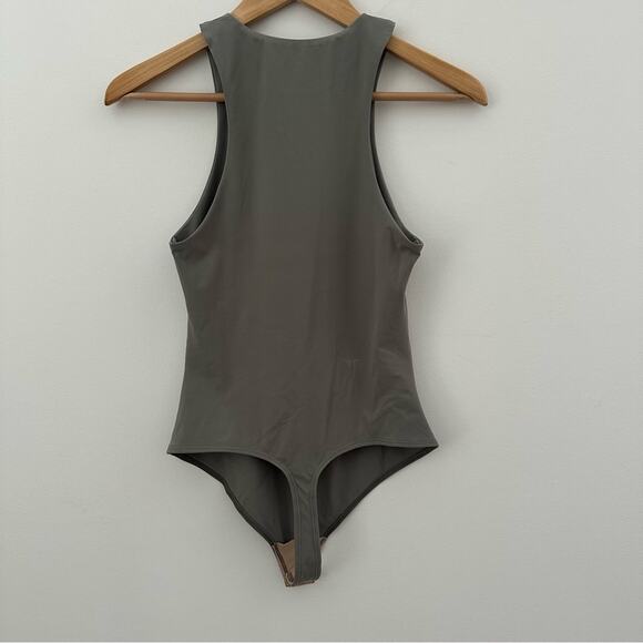 ALIX NYC Green Sleeveless Asymmetrical Bodysuit NWOT XS - Picture 3 of 5